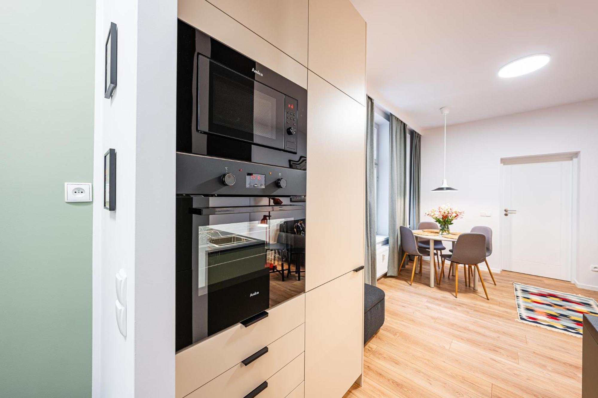 Apartamenty Tespis - Historic House Next To The Cathedral In The City Centre Katowice Extérieur photo